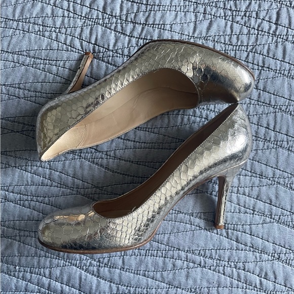 Kate Spade gold Chrome Snake Print Heels Size 9.5 - Picture 2 of 7